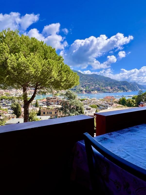 La Loggia sul Mare 